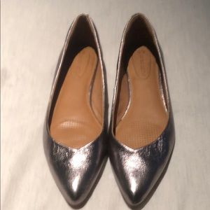 Corso come bronze colored leather flats